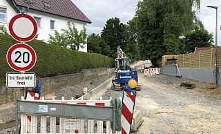 Die Stadtwerke bedauern die Unannehmlichkeiten für die Anwohner Am Alten Knick. Die Pannenserie soll nun ein Ende haben, dabei setzt der Energieversorger auch auf ein spezialisiertes Tiefbauunternehmen. - Till Brand