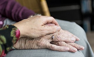 In Schieder sollen ambulante Wohnformen für Senioren entstehen. Um das Projekt an dieser Stelle überhaupt planungsrechtlich realisieren zu können, muss jedoch ein vorhabenbezogener Bebauungsplan aufgestellt werden. - Pixabay
