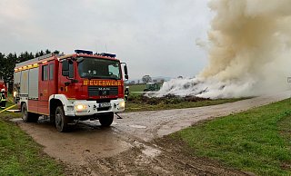 Die Rauchentwicklung war stark. - Feuerwehr Dörentrup Die Rauchentwicklung war stark. - Feuerwehr Dörentrup