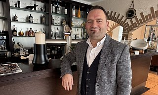 Dritan Jaku hat sich mit seinem Restaurant "Da Adriano" in Lage einen Namen gemacht. - Sandra Castrup