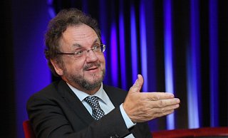 Engagierter Journalist: Prof Dr. Heribert Prantl setzt sich seit Jahren für die demokratischen Grundrechte ein. Die Klimademonstrationen findet er „wunderbar" - Bernhard Preuß Engagierter Journalist: Prof Dr. Heribert Prantl setzt sich seit Jahren für die demokratischen Grundrechte ein. Die Klimademonstrationen findet er „wunderbar" - Bernhard Preuß