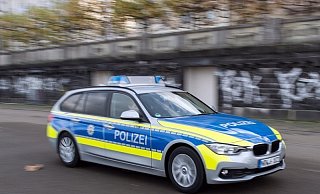 Ein junger Autofahrer hat auf der Tintruper Straße die Kontrolle über sein Fahrzeug verloren. - Bernhard Preuß
