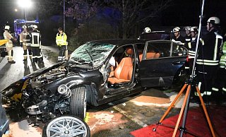 Schwerer Unfall auf der Waldstraße in Augustorf - Andreas Eickhoff