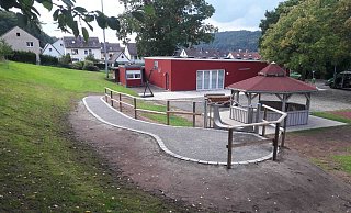 Auf dem Spielplatz in Erder können jetzt auch Kinder mit Handicap spielen. - Mario Hecker