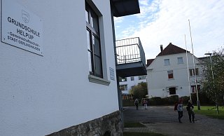 An der Grundschule Helpup wird, wie auch in den anderen Einrichtungen, in den Klassen regelmäßig gelüftet. - Birgit Guhlke An der Grundschule Helpup wird, wie auch in den anderen Einrichtungen, in den Klassen regelmäßig gelüftet. - Birgit Guhlke