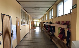 Der Stadtrat hat sich dagegen ausgesprochen, in der ehemaligen Grundschule dauerhaft eine Kita einzurichten. - Sven Kienscherf Der Stadtrat hat sich dagegen ausgesprochen, in der ehemaligen Grundschule dauerhaft eine Kita einzurichten. - Sven Kienscherf
