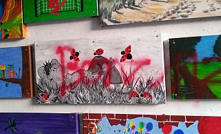 Gezielt besprüht: die Bilder im "Bunten Tunnel" am Südhagenweg in Bösingfeld. - Christian Grabenhorst Gezielt besprüht: die Bilder im "Bunten Tunnel" am Südhagenweg in Bösingfeld. - Christian Grabenhorst