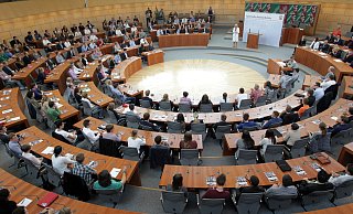 Auch der Landtag in Düsseldorf hat ein Forum für Nachwuchspolitiker, den Jugend-Landtag. - Bildarchiv des Landtags NRW/Bernd Schälte Auch der Landtag in Düsseldorf hat ein Forum für Nachwuchspolitiker, den Jugend-Landtag. - Bildarchiv des Landtags NRW/Bernd Schälte