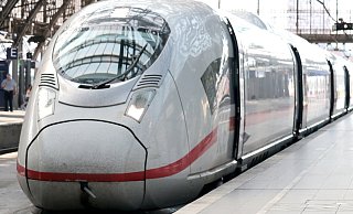 Die Bundesregierung plant eine ICE-Hochgeschwindigkeitsstrecke zwischen Bielefeld und Hannover. Das Vorhaben könnte auch Teile Lippes betreffen. - Symbolbild: Pixabay