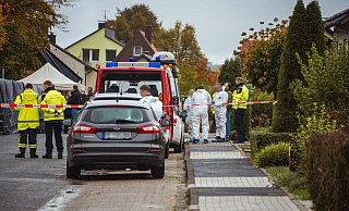 Die Spurensicherung ist am Amselweg im Einsatz. - Freitag-TV