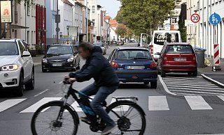 Eine bessere Situation für den Rad- und Fußverkehr, mehr Angebote für den ÖPNV und Sicherheit – das sind viele Themen der Parteien in den Haushaltsberatungen. - Bernhard Preuss