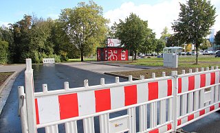 Für den Mobilpunkt an der Bielefelderstraße/Sprottauer Straße sind bereits vorbereitende Arbeiten passiert. Auch das Parkhäuschen für Fahrräder steht schon. - Cordula Gröne