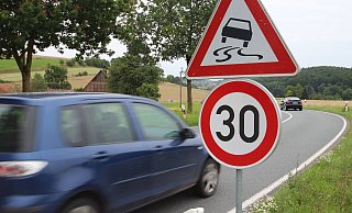 Auf dem B 238 in Höhe Elend gilt im Moment Tempo 30. - Jens Rademacher