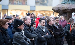 Zahlreiche Menschen gedenken der Opfer von Hanau - Torben Gocke