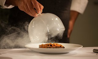 Schickes Essen in lockerer Atmosphäre. Im Trend der Sterneküchen steht das sogenannte "Casual Fine Dining". - Symbolbild: Pixabay