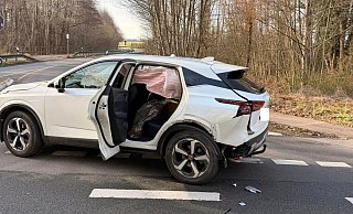 Bei dem Unfall wurden gl&uuml;cklicherweise keine Menschen in ihren Fahrzeugen eingeklemmt. - Feuerwehr Lage