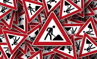 Für die Autofahrer sind Umleitungen ausgeschildert. - Pixabay Für die Autofahrer sind Umleitungen ausgeschildert. - Pixabay