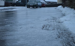 Glatte Straßen sorgen am Morgen in Lippe für ein Verkehrschaos. - Symbolbild: Pixabay Glatte Straßen sorgen am Morgen in Lippe für ein Verkehrschaos. - Symbolbild: Pixabay