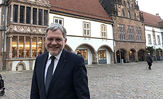 Lemgos Stadtoberhaupt Dr. Reiner Austermann (57) kündigt seinen Abschied aus dem Rathaus an – nach 21 Jahren im Amt möchte er im Herbst nicht mehr als Bürgermeisterkandidat antreten. - Till Brand Lemgos Stadtoberhaupt Dr. Reiner Austermann (57) kündigt seinen Abschied aus dem Rathaus an – nach 21 Jahren im Amt möchte er im Herbst nicht mehr als Bürgermeisterkandidat antreten. - Till Brand