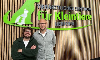 Philipp Schledorn (l.) und Dr. Christian Diekmann haben in Herford ein hochmodernes tieräztliches Zentrum für Kleintiere aufgebaut, das ab sofort in Betrieb geht. - Matthias Bungeroth Philipp Schledorn (l.) und Dr. Christian Diekmann haben in Herford ein hochmodernes tieräztliches Zentrum für Kleintiere aufgebaut, das ab sofort in Betrieb geht. - Matthias Bungeroth