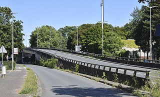 Die Hindenburgstraße neben der Hochbrücke ist in Richtung Bad Salzuflen vorübergehend nicht befahrbar. - Stadt Lage Die Hindenburgstraße neben der Hochbrücke ist in Richtung Bad Salzuflen vorübergehend nicht befahrbar. - Stadt Lage