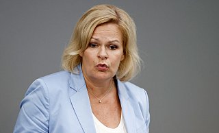Nancy Faeser (SPD), Bundesministerin für Inneres und Heimat, spricht. - Carsten Koall/dpa Nancy Faeser (SPD), Bundesministerin für Inneres und Heimat, spricht. - Carsten Koall/dpa