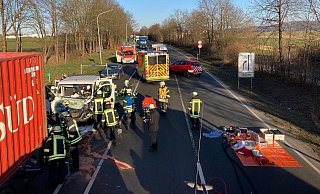 Unfall auf der Herforder Straße. - Feuerwehr Lemgo