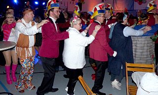 In Istrup wird in bunten und ausgefallenen Kostümen gebührend Karneval gefeiert. - Rudi Rudolph In Istrup wird in bunten und ausgefallenen Kostümen gebührend Karneval gefeiert. - Rudi Rudolph