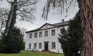 Das Palais in Schieder ist bereits seit einigen Jahren teilweise vom Hausschwamm befallen. - Michaela Weiße(LZ)