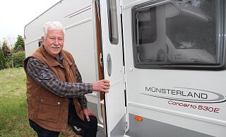 Wolfgang Holitschke will die neu gewonnene Zeit für gemeinsame Reisen mit seiner Frau im eigenen Wohnmobil nutzen. Falls es die Corona-Lage zulässt, wollen die beiden im kommenden Frühjahr zu einer größeren Tour aufbrechen. - Nadine Uphoff Wolfgang Holitschke will die neu gewonnene Zeit für gemeinsame Reisen mit seiner Frau im eigenen Wohnmobil nutzen. Falls es die Corona-Lage zulässt, wollen die beiden im kommenden Frühjahr zu einer größeren Tour aufbrechen. - Nadine Uphoff