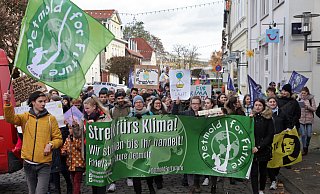 Seit rund einem Jahr demonstrieren Schüler in Detmold im Namen der Bewegung "Fridays for Future". - Archivfoto: Bernhard Preuß
