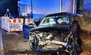 Unfall im im Ortsteil Elfenborn. - Freiwillige Feuerwehr Kalletal