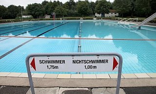 Ab dem 1. Juli können Frühschwimmer auch im Freibad Werreanger ihre Bahnen ziehen. - Archivfoto: Bernhard Preuss