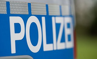 Ein Einsatzfahrzeug der Polizei. - Marijan Murat/dpa/Symbolbild Ein Einsatzfahrzeug der Polizei. - Marijan Murat/dpa/Symbolbild