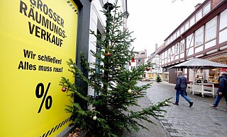 Zum Konzept für die Stärkung der Innenstadt gehört auch die Organisation von Leerständen, damit nicht vermietete Immobilien schnell wieder einen Nutzer finden. 55.000 Euro muss die Stadt auslegen, um 550.000 Euro vom Land zu bekommen. - Sven Koch Zum Konzept für die Stärkung der Innenstadt gehört auch die Organisation von Leerständen, damit nicht vermietete Immobilien schnell wieder einen Nutzer finden. 55.000 Euro muss die Stadt auslegen, um 550.000 Euro vom Land zu bekommen. - Sven Koch