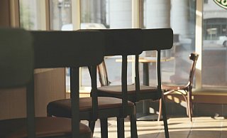 In einem lippischen Restaurant, welches der Kreis aus datenschutzrechtlichen Gründen nicht nennen darf, wurde ein Gast im Nachhinein positiv auf das Virus getestet. - Symbolbild: Pixabay