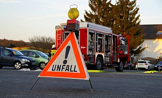 Zu einem Unfall ist es auf der B1 in Barntrup gekommen. - Symbolbild: Pixabay
