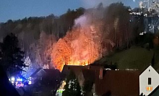 Anwohner fotografierten den Waldbrand von ihrem Balkon aus. - Natascha Fragner
