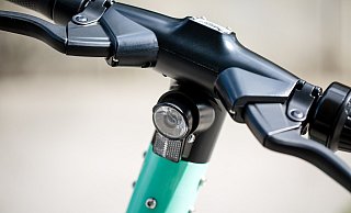 15 bis 20 E-Roller des Herstellers Emco wird die SVD ab April im
Detmolder Stadtgebiet zur Miete anbieten. Gefunden und gebucht
werden sie dann per Smartphone-App. - Pixabay 15 bis 20 E-Roller des Herstellers Emco wird die SVD ab April im
Detmolder Stadtgebiet zur Miete anbieten. Gefunden und gebucht
werden sie dann per Smartphone-App. - Pixabay