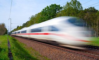 12 Korridor-Varianten liegen vor, zwei von ihnen führen durch Kalletal. - Deutsche Bahn/Volker Emersleben 12 Korridor-Varianten liegen vor, zwei von ihnen führen durch Kalletal. - Deutsche Bahn/Volker Emersleben