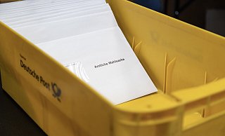 Für die Stichwahl des Bürgermeisters am 28. September sind die Stimmzettel der Gemeinde schon gedruckt. Die für den Landrat kommen vom Kreis und sind im Druck. Beide müssen Briefwählern auch noch zugeschickt werden. - Stadt Horn-Bad Meinberg