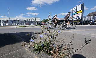 Schon 2021 hatte der ADFC vor einer hohen Verkehrsbelastung rund um das Fachmarktzentrum gewarnt. - Archivfoto: Jost Wolf