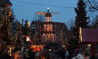 Bad Salzuflen bei Nacht (hier während des Weihnachtstraums): Am vergangenen Wochenende geschahen im Zentrum der Kurstadt leider mehrfach Straftaten. - Stefan Backe
