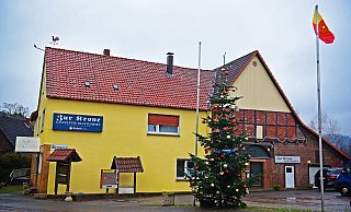 Auf dem Gelände der ehemaligen Gaststätte "Zur Krone" in Spork könnte ein Wohnprojekt realisiert werden. - Nicole Ellerbrake Auf dem Gelände der ehemaligen Gaststätte "Zur Krone" in Spork könnte ein Wohnprojekt realisiert werden. - Nicole Ellerbrake