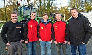 Einige der neuen Gesichter im Elferrat: Nic Laskowski, Jonas Schaksmeier, Mats Harzmeier, Nathanael Hense und Sitzungspräsident Thomas Wiesener, der im vergangenen Jahr seinen Einstand gefeiert hat. - Nicole Ellerbrake