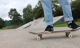 Noch ist die Skateanlage am Schulzentrum Mitte eher schlicht - das könnte sich bald ändern. - Janet König Noch ist die Skateanlage am Schulzentrum Mitte eher schlicht - das könnte sich bald ändern. - Janet König