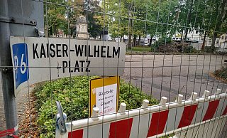 Ein gro&szlig;er Teil der Parkpl&auml;tze am Gericht ist gesperrt. - Yvonne Glandien