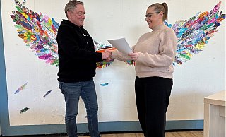 Schulleiterin Monika Precker und SHWire-Ausbildungsleiter Wolfgang Kowalsky unterzeichneten eine Kooperationsvereinbarung. - SKS Blomberg Schulleiterin Monika Precker und SHWire-Ausbildungsleiter Wolfgang Kowalsky unterzeichneten eine Kooperationsvereinbarung. - SKS Blomberg