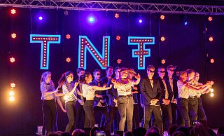 Das "Thursday Night Fever" zieht an drei Abenden die Besucher im Stadtgymnasium in seinen Bann. - Jannik Stodiek Das "Thursday Night Fever" zieht an drei Abenden die Besucher im Stadtgymnasium in seinen Bann. - Jannik Stodiek