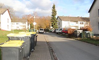 Politiker beklagen schwerwiegende bauliche Mängel im Wohngebiet. - Cordula Gröne Politiker beklagen schwerwiegende bauliche Mängel im Wohngebiet. - Cordula Gröne